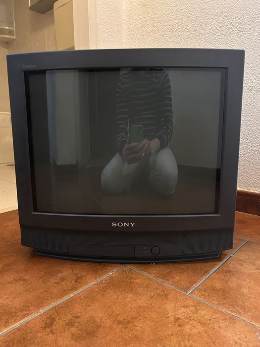 Televisão CRT Sony Trinitron KV-21M3E