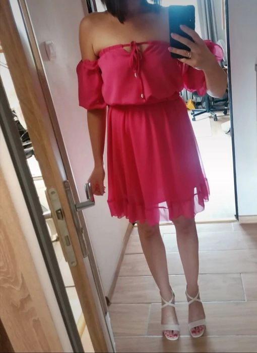 Sukienka Hollywood dream różowa hiszpanka