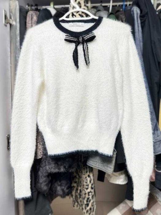 Новий светр zara пухнаста кофта світер зара белый свитер новый L