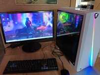 Komputer Ryzen 5 z Monitorem
