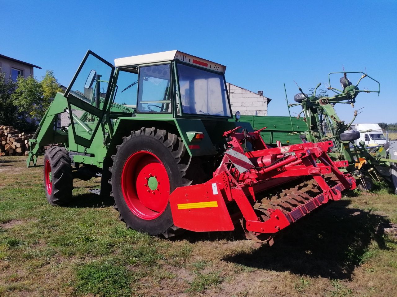 Ciągnik rolniczy traktor fendt  favorit 611 lsa z turem 80 r