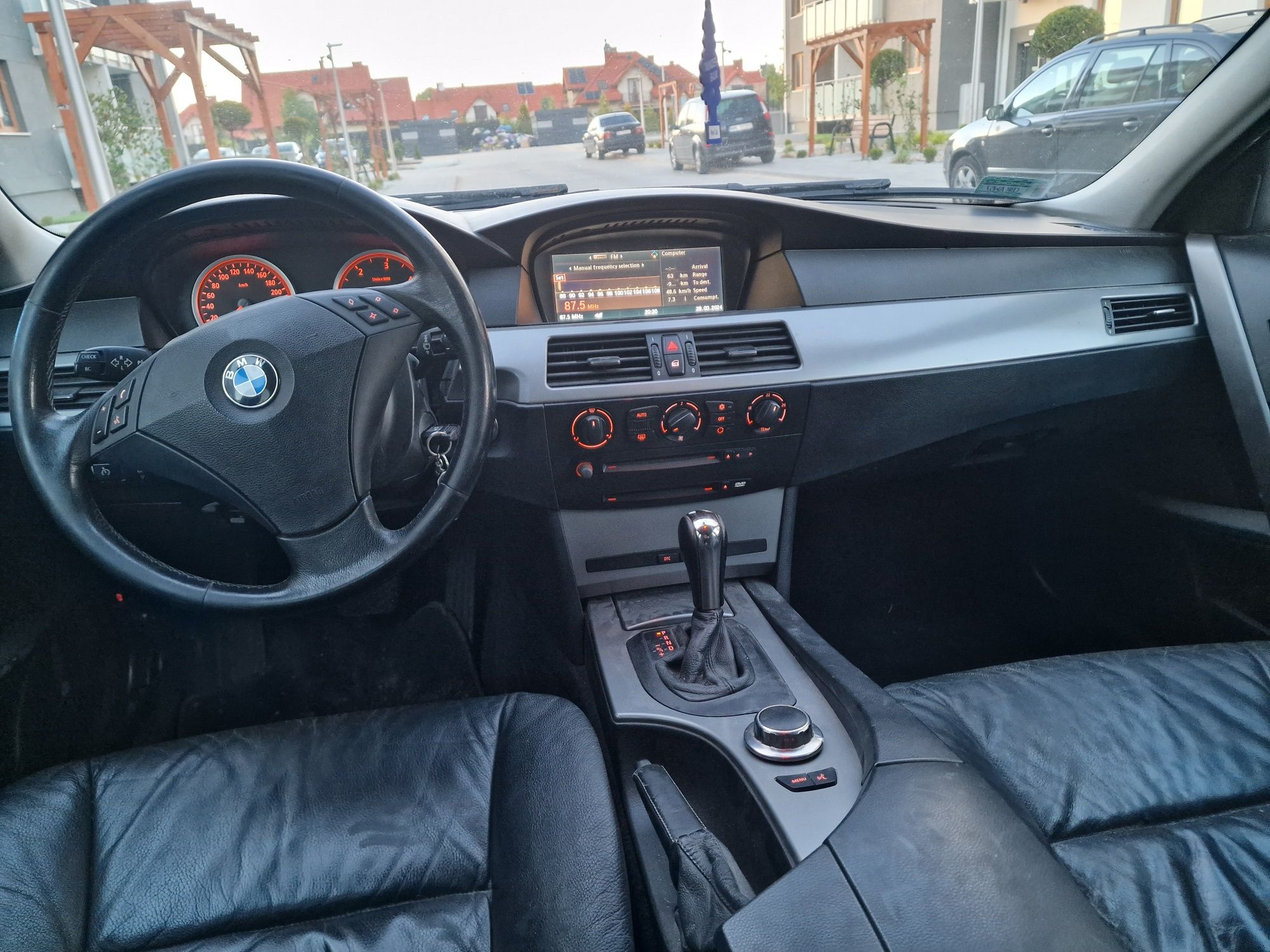 // BMW E60 525D - 2006 Rok //