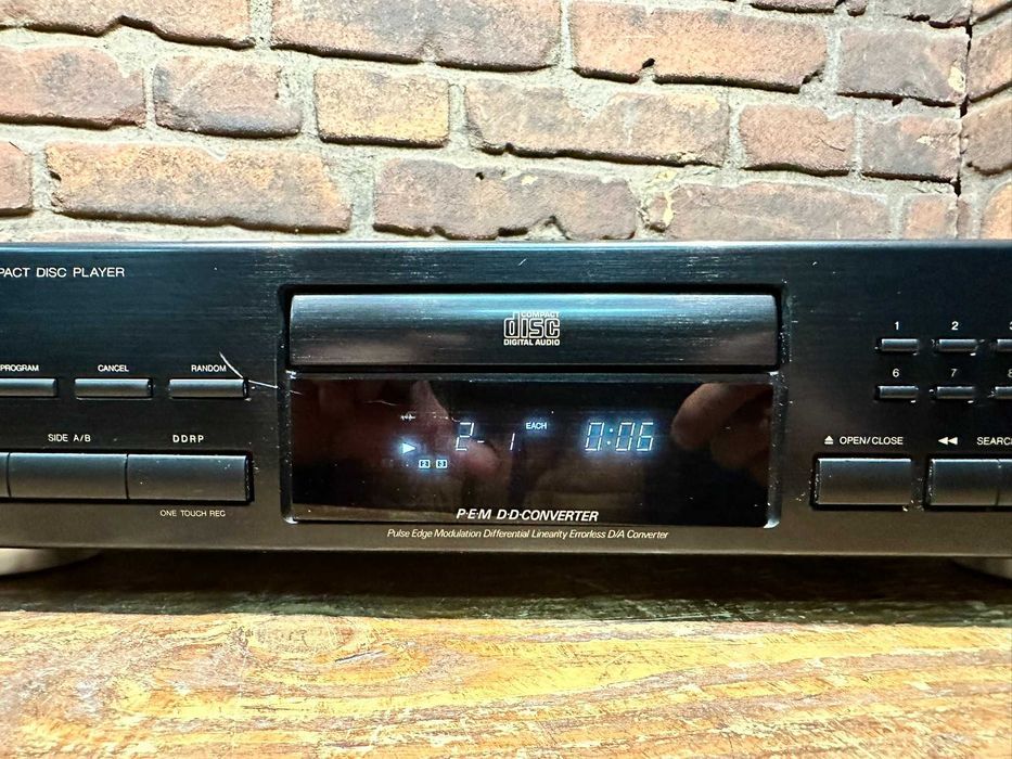 Odtwarzacz CD JVC XL-V 174 2
