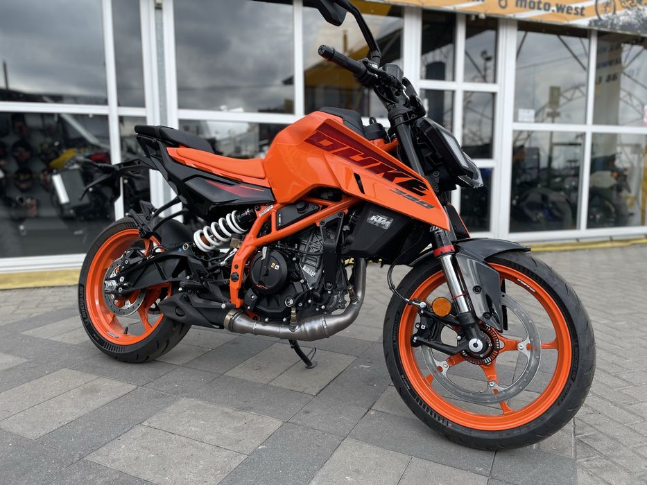 Мотоцикл KTM DUKE 390