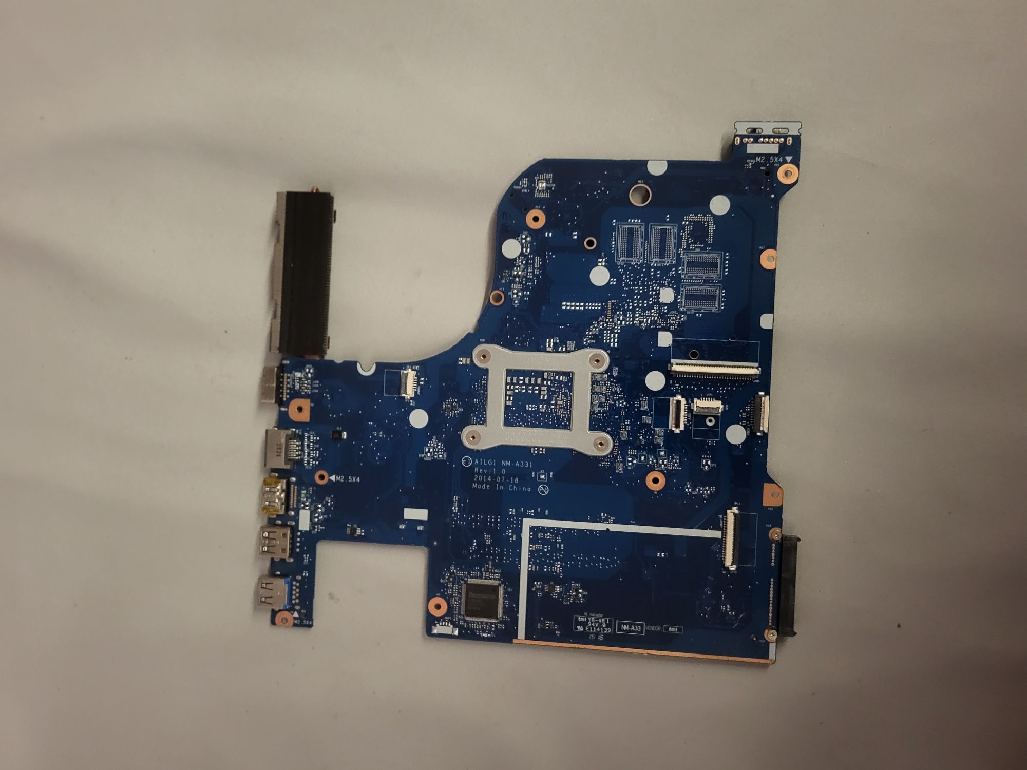 Sprzedam Płytę głowną + procesor i3 do laptopa LENOVO G70 - 80