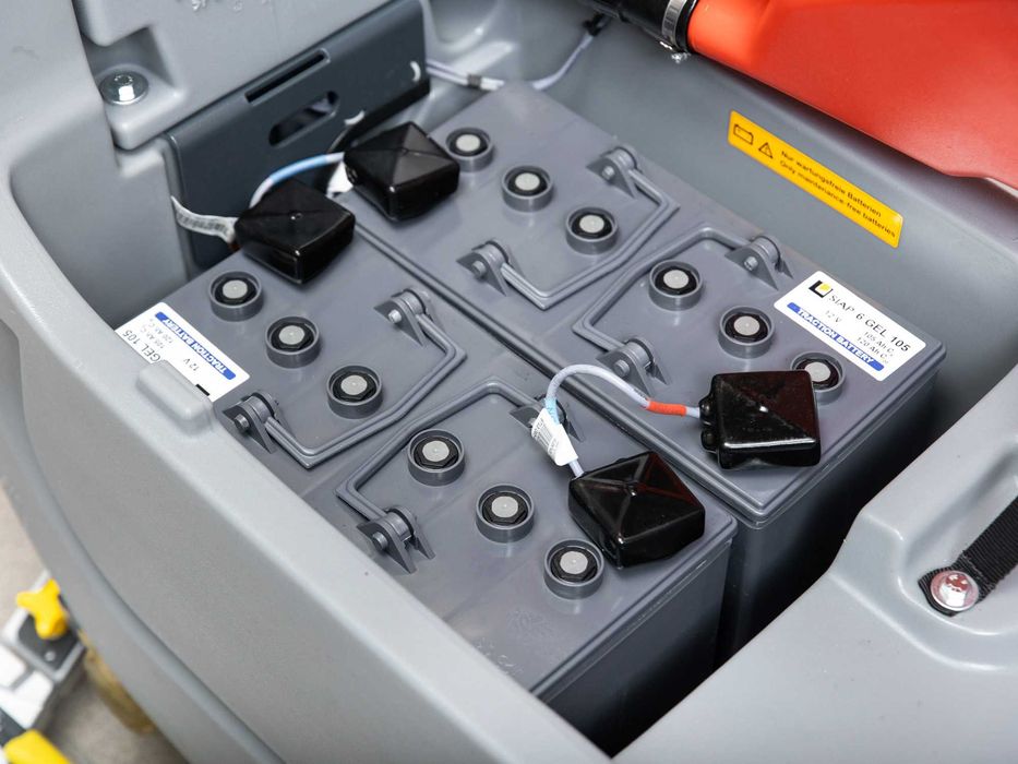 Szorowarka Hako Scrubmaster B45 TB510 NOWE BATERIE 2016r 726h 9000nett