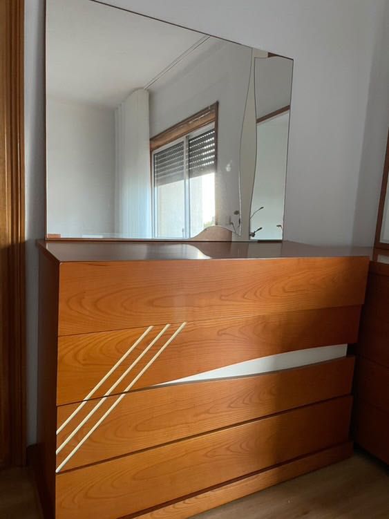 Cómoda de quarto c/espelho
