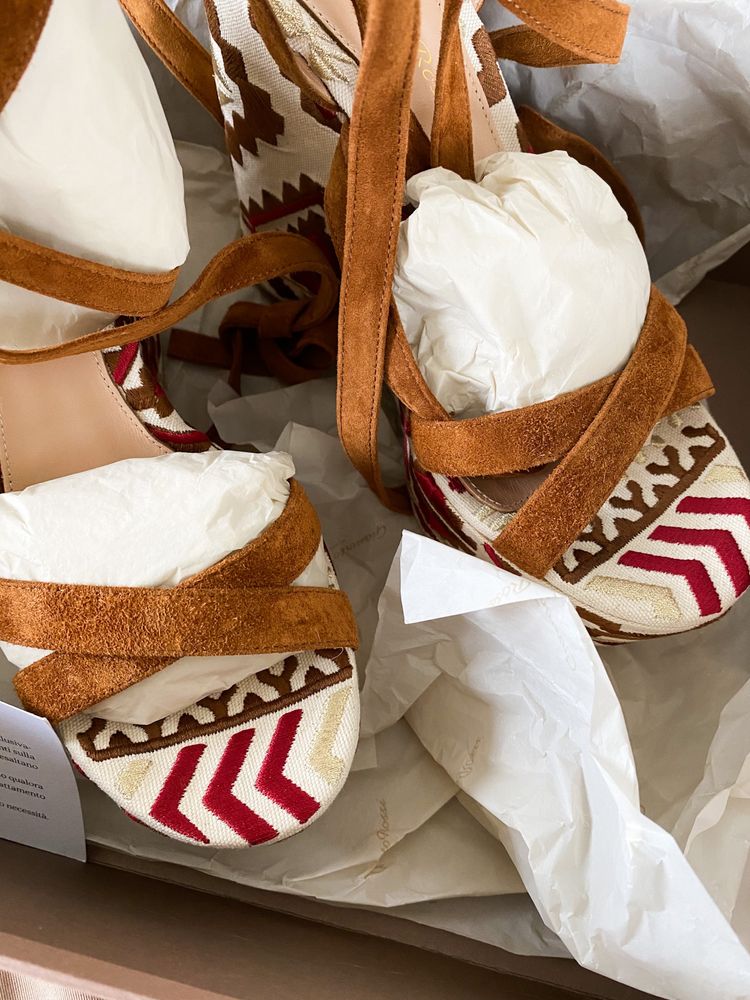 Sandały Gianvito Rossi Cheyenne Wedge Sued 37,5