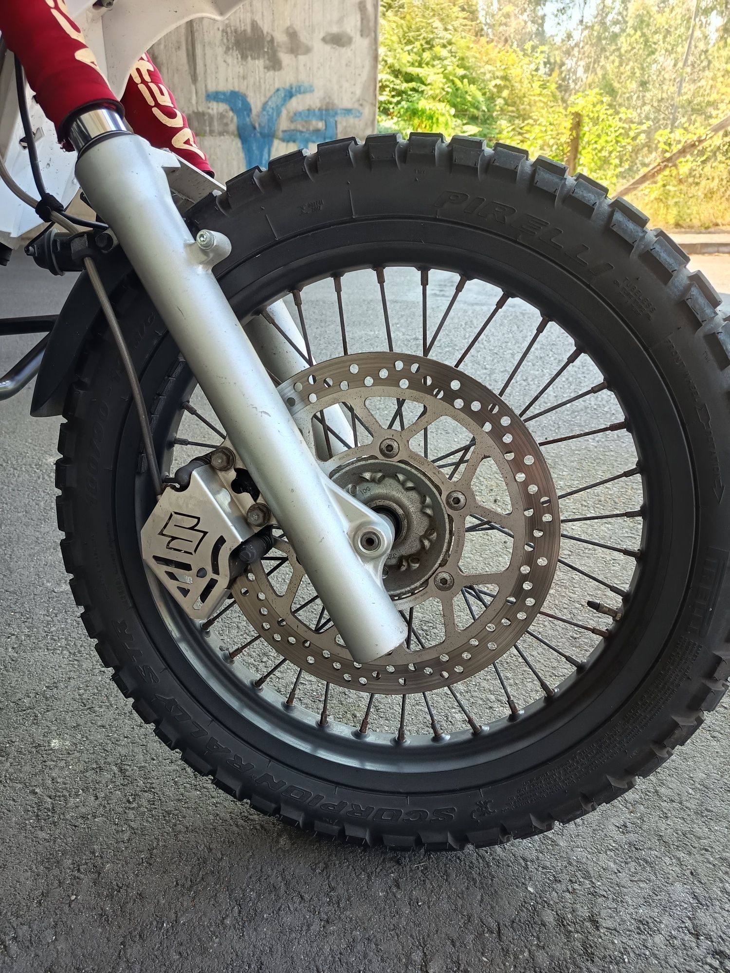 Suzuki 650 freewind