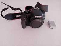 Canon 1000D + carregador e bateria