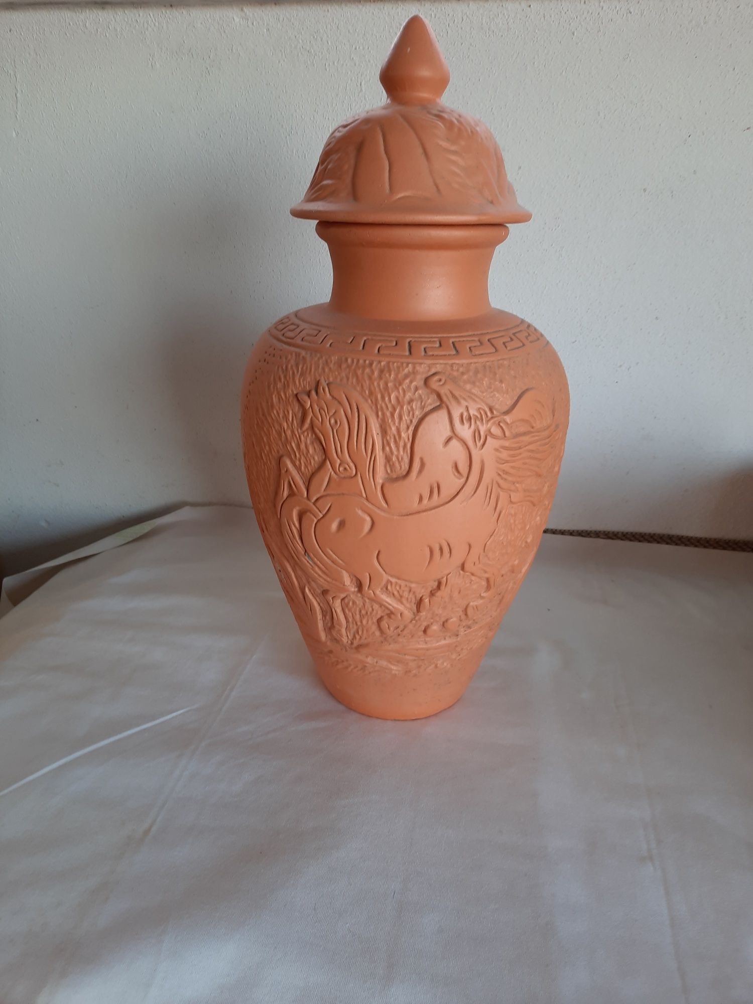 Jarão em terracota