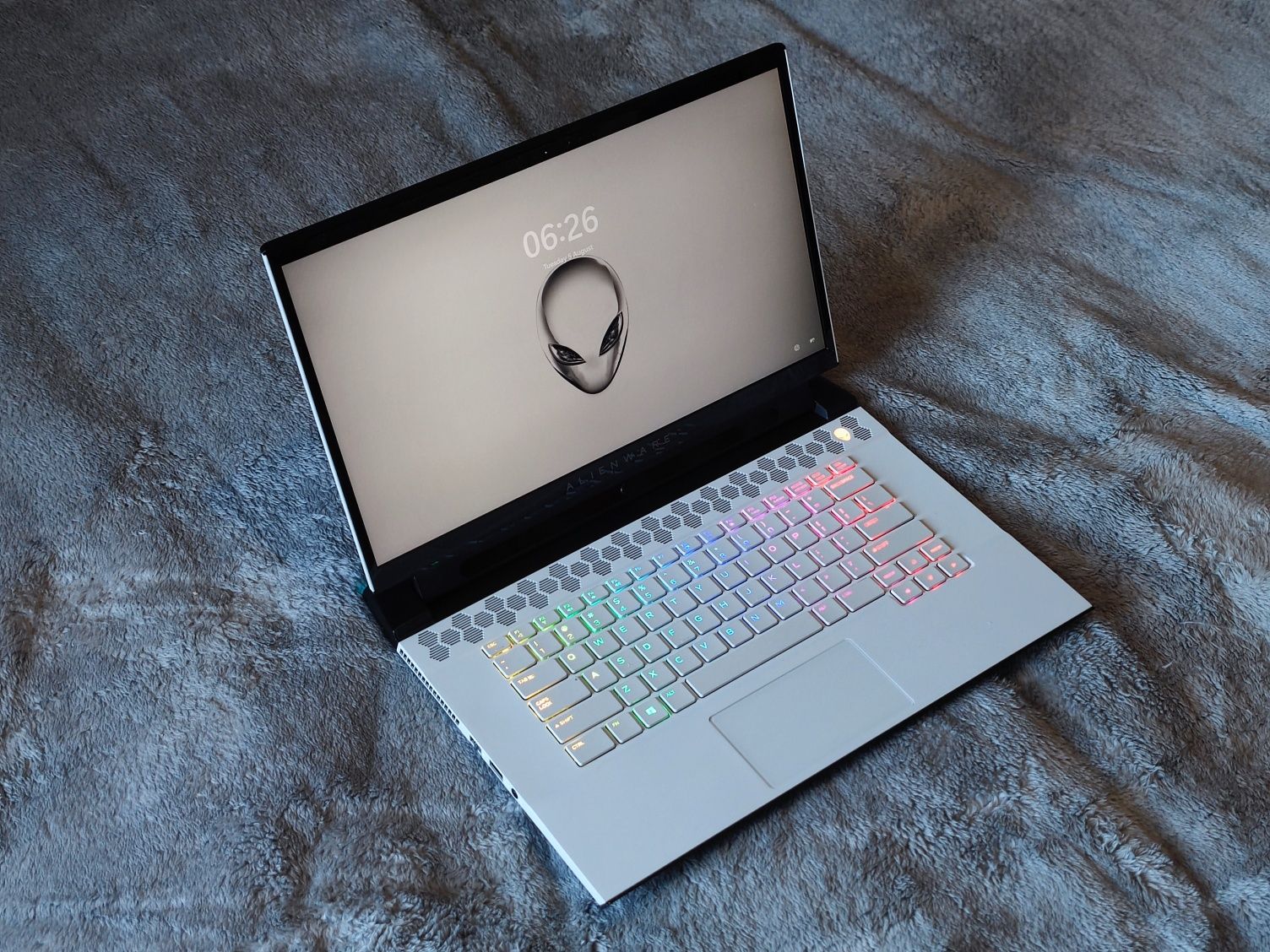 Ноутбук Alienware M15 R2 i7-9750H RTX2070 Max-q 16gb ddr4 512Gb ssd