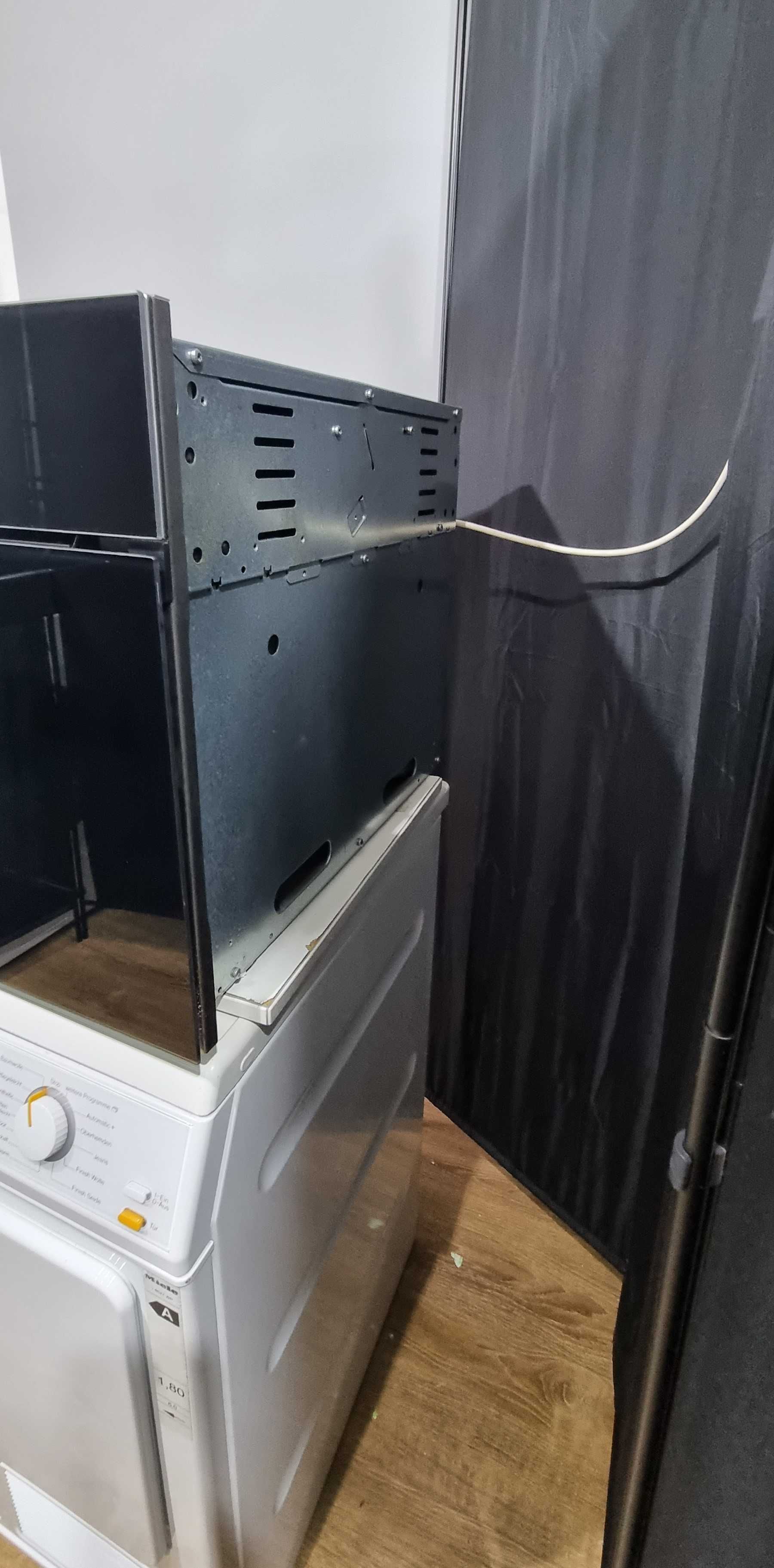 Piekarnik 2w1. Piekarnik z funkcją mikrofali Miele H 5080 BM, poj 49L