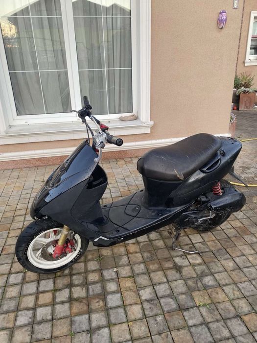 Скутер Suzuki zz inch up spirt