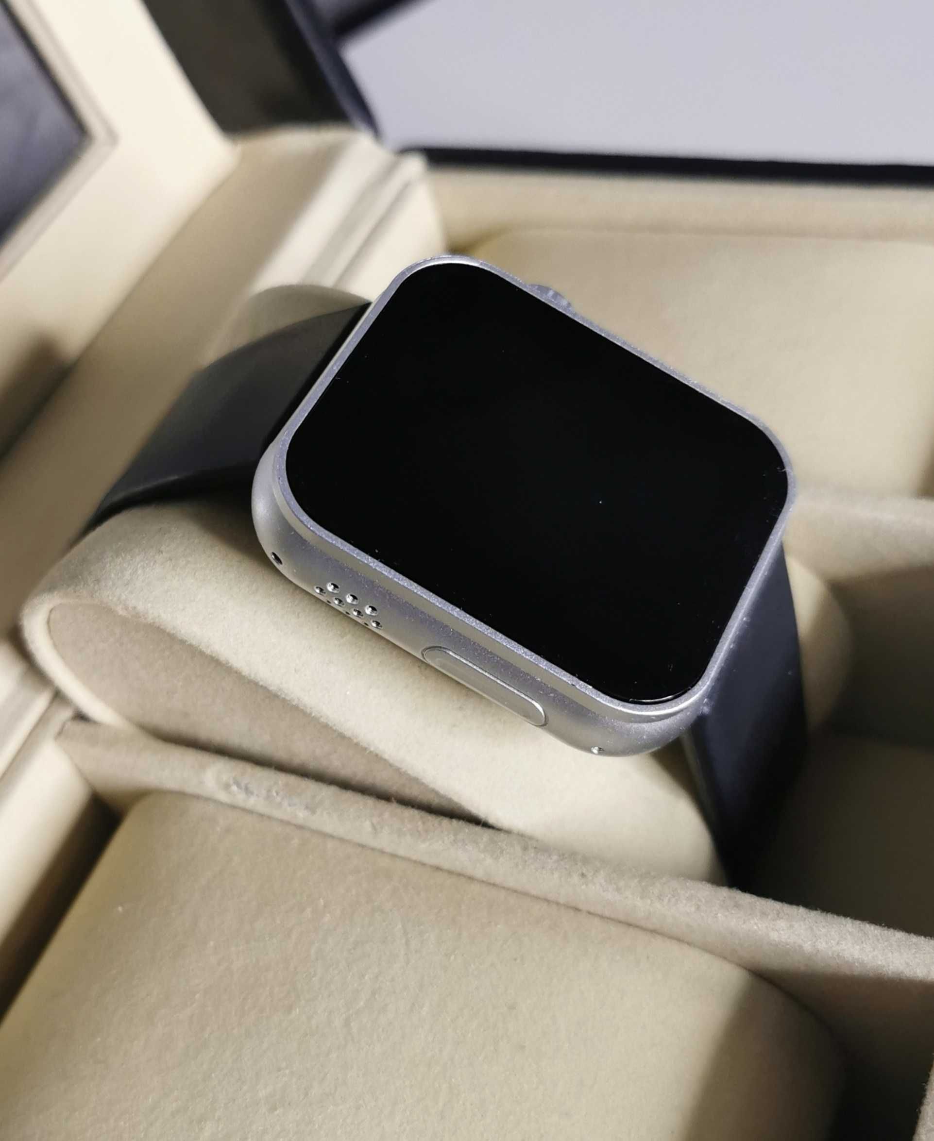 Zegarek Smartwatch smart opaska smart kwadratowa koperta srebrna
