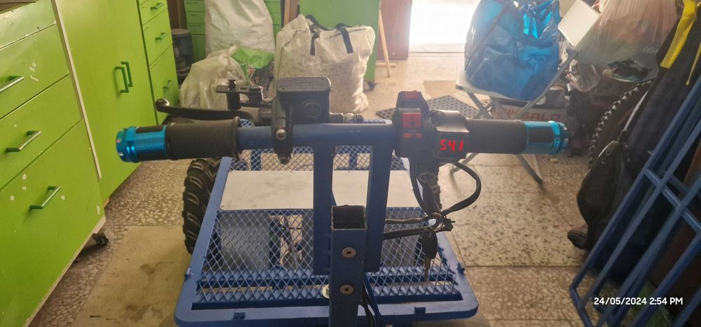 Carrinho elétrico para pesca de praia