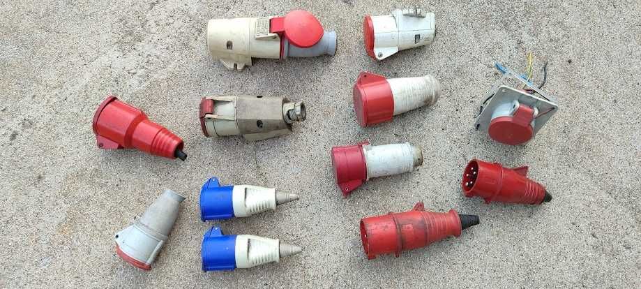 Lote de Tomadas e Fichas Trifásicas CEE (16A, 32A, 230V, 400V)