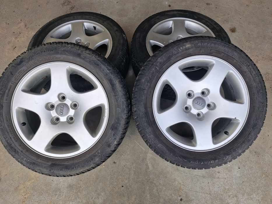 Felgi aluminiowe Audi Golf Seat Leon + opony na zimę