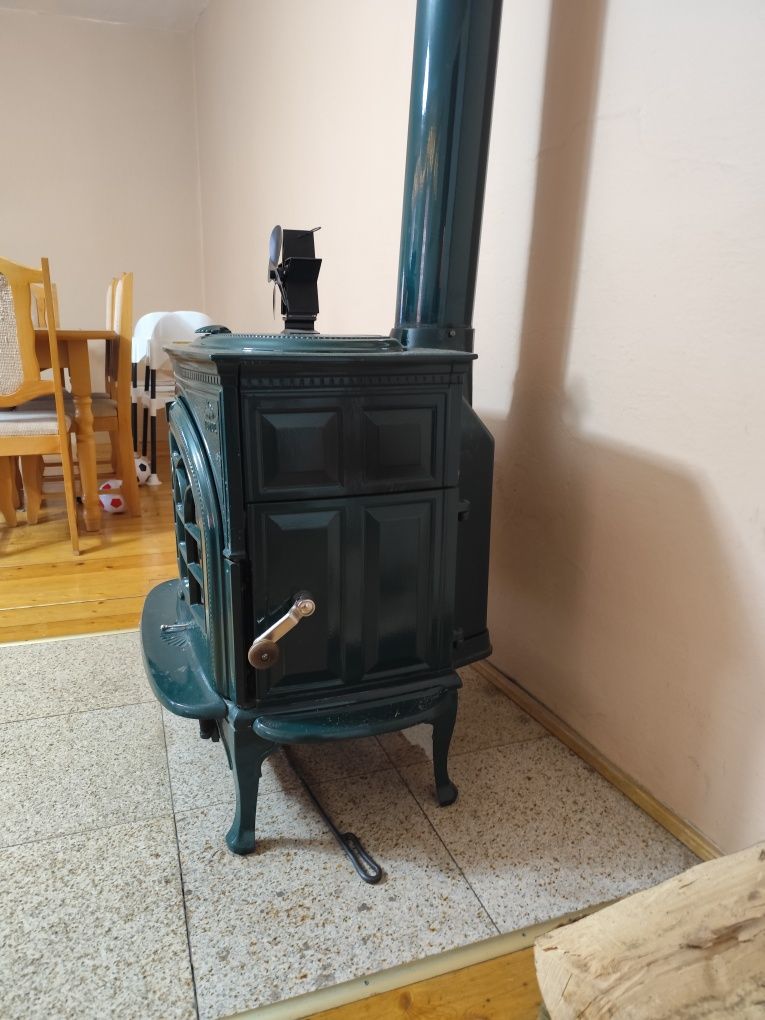 Piec/koza/kominek wolnostojący żeliwny Jotul F600