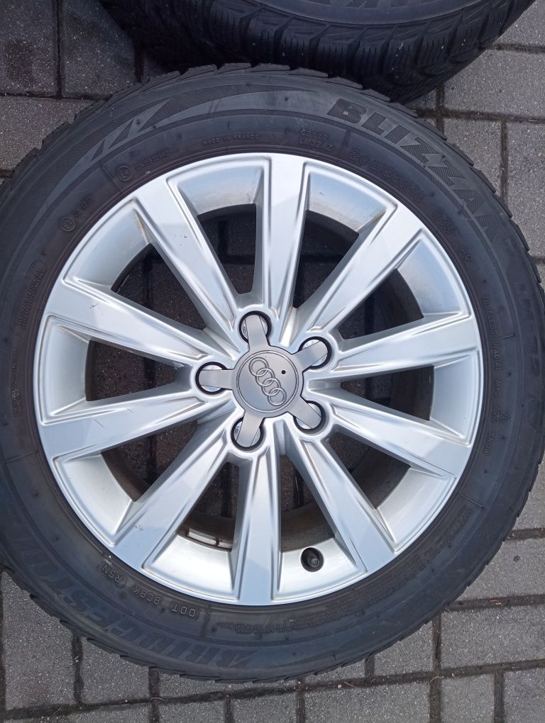 Audi A 3 felgi z oponami 205/55/16 oryginał Zima