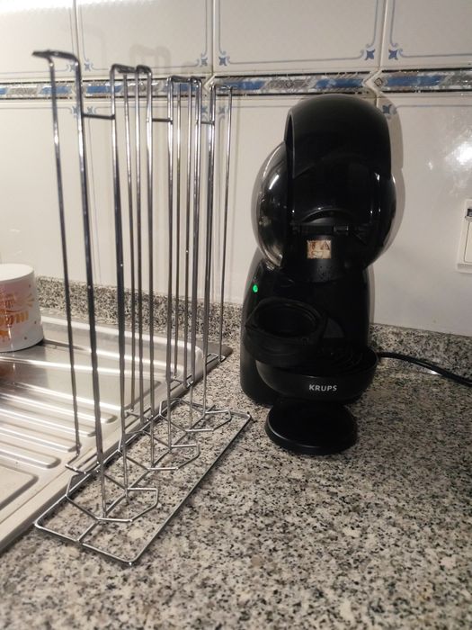 Máquina Café Doce Gusto + Suporte de Cápsulas (caixa e garantia)