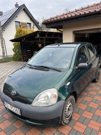 Toyota yaris rocznik 2003