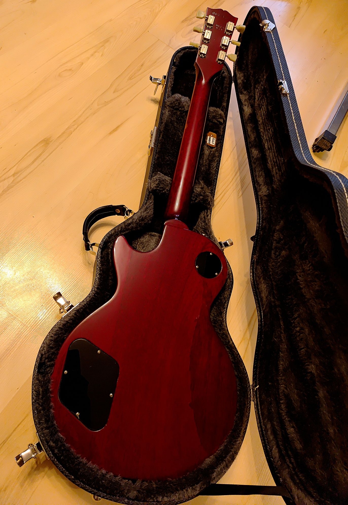 Gibson Les Paul Studio 2004 Wine Red Case ZADBANA 498T 490R 3.72KG! WR