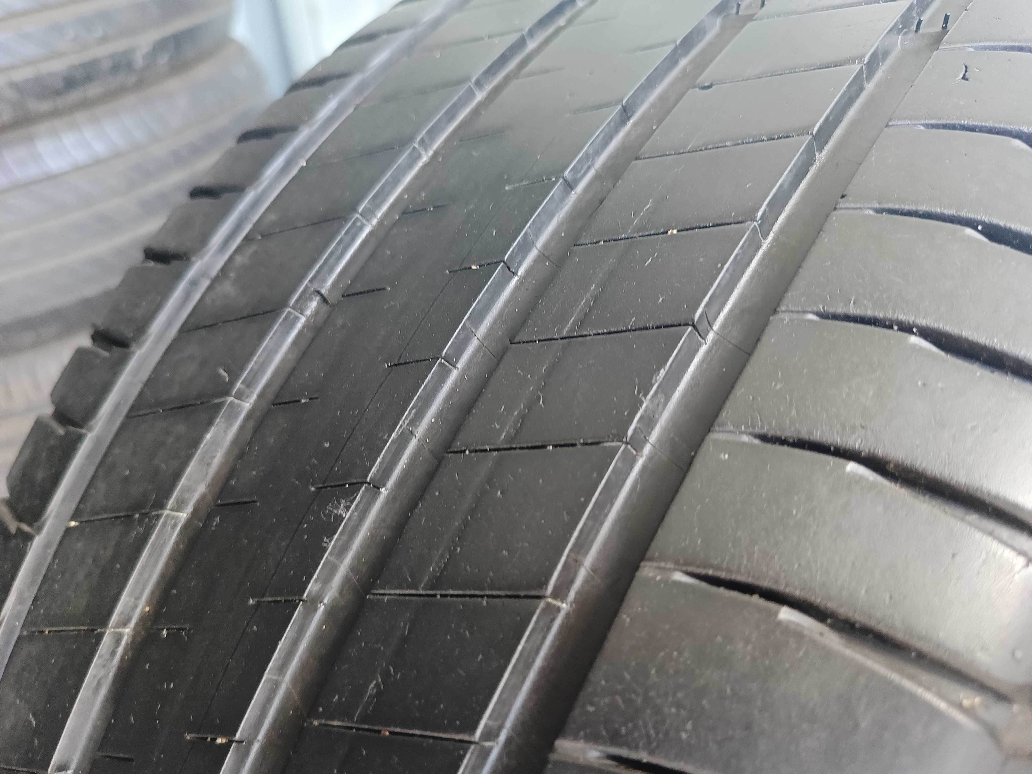 4X 255/45R20 105V MICHELIN 7mm SUV