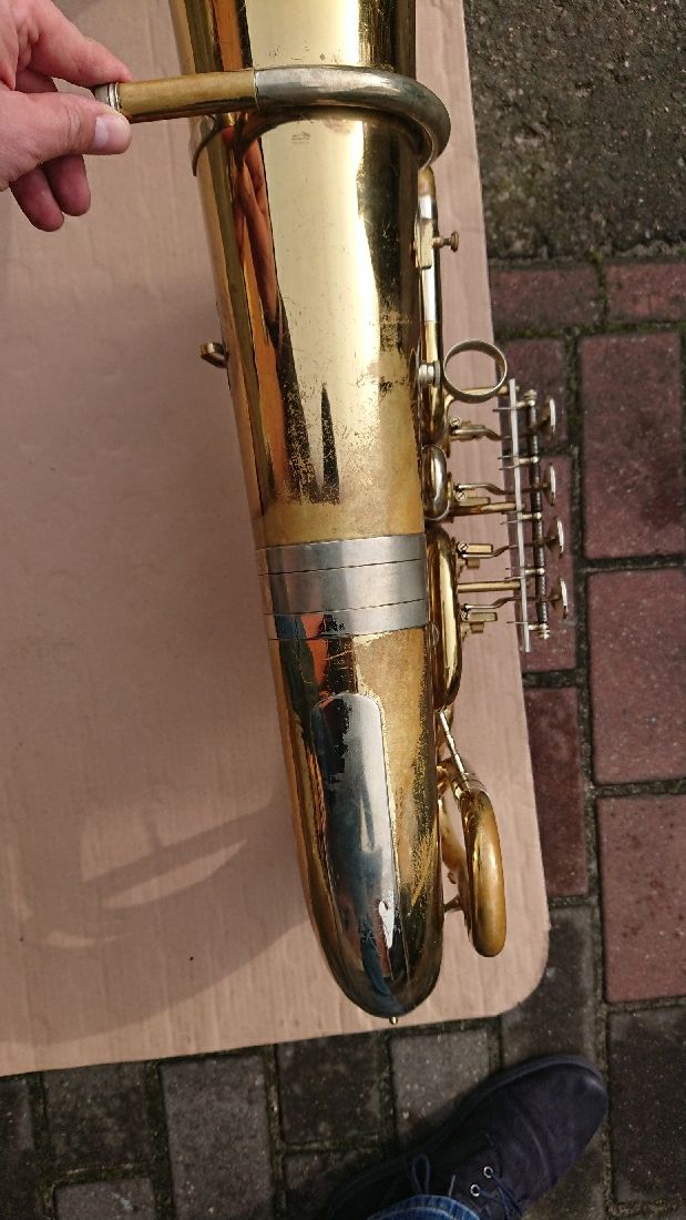 Tuba F Musica jak Cerveny