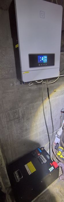 Сонячний мережевий гібридний інвертор daxtromn