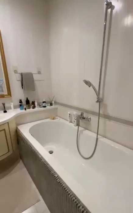 Продам 1к квартиру с паркоместом. Центр.Научная