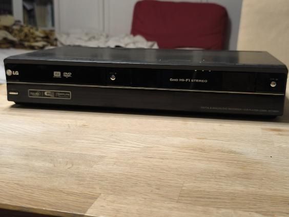 LG nagrywarka dvd z kaset vcr