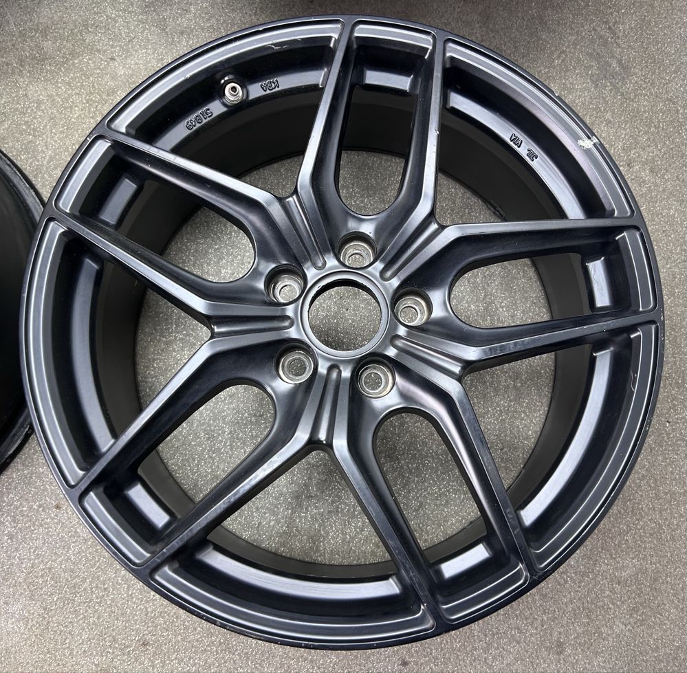 Диски R18 5 112 et45 J8 VW audi seat mercedes чорні