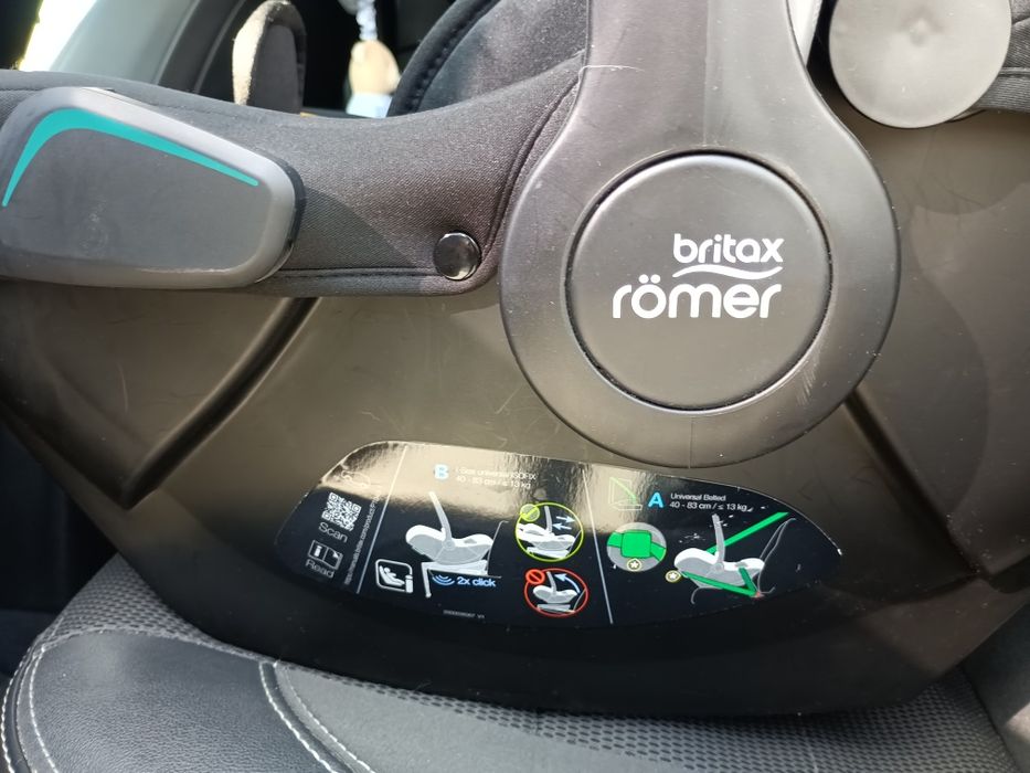 Автокрісло Britax Römer BABY-SAFE CORE (Space Black)