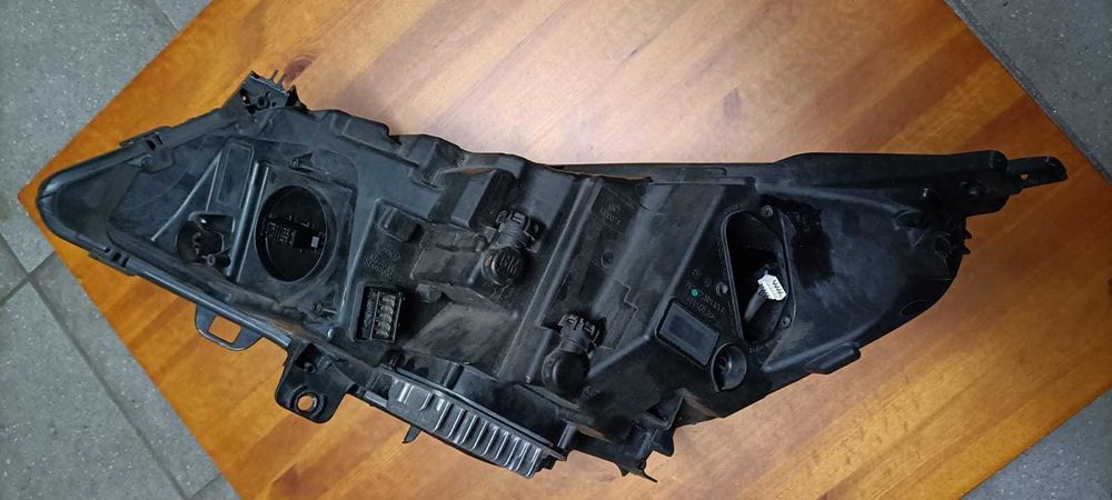Vendo Optica farol direita drt OPEL Astra