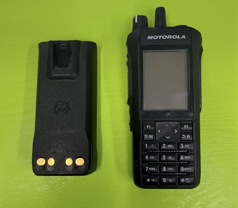 Motorolla R7 AES 256 VHF