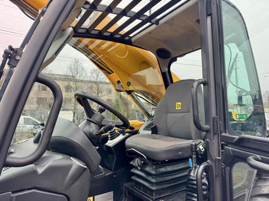 Телескопічний навантажувач JCB 531-70 AGRI 2015р