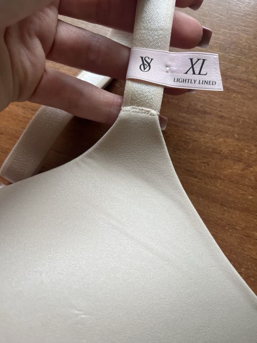 Бюст Victoria’s secret XL