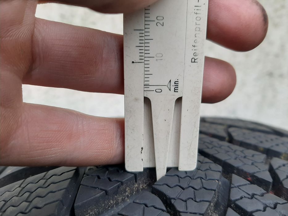 2x Opony zimowe 205/55R16 Semperit Speed-Grip 5 / 2023r / 8mm Jak Nowe