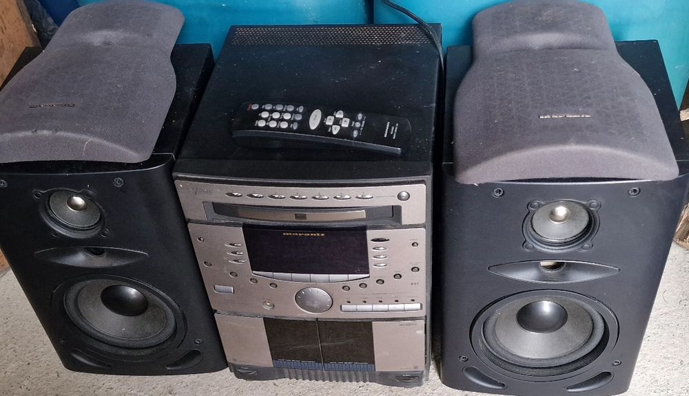 Wieża Marantz .Do garażu lub budowe. Z pilotem