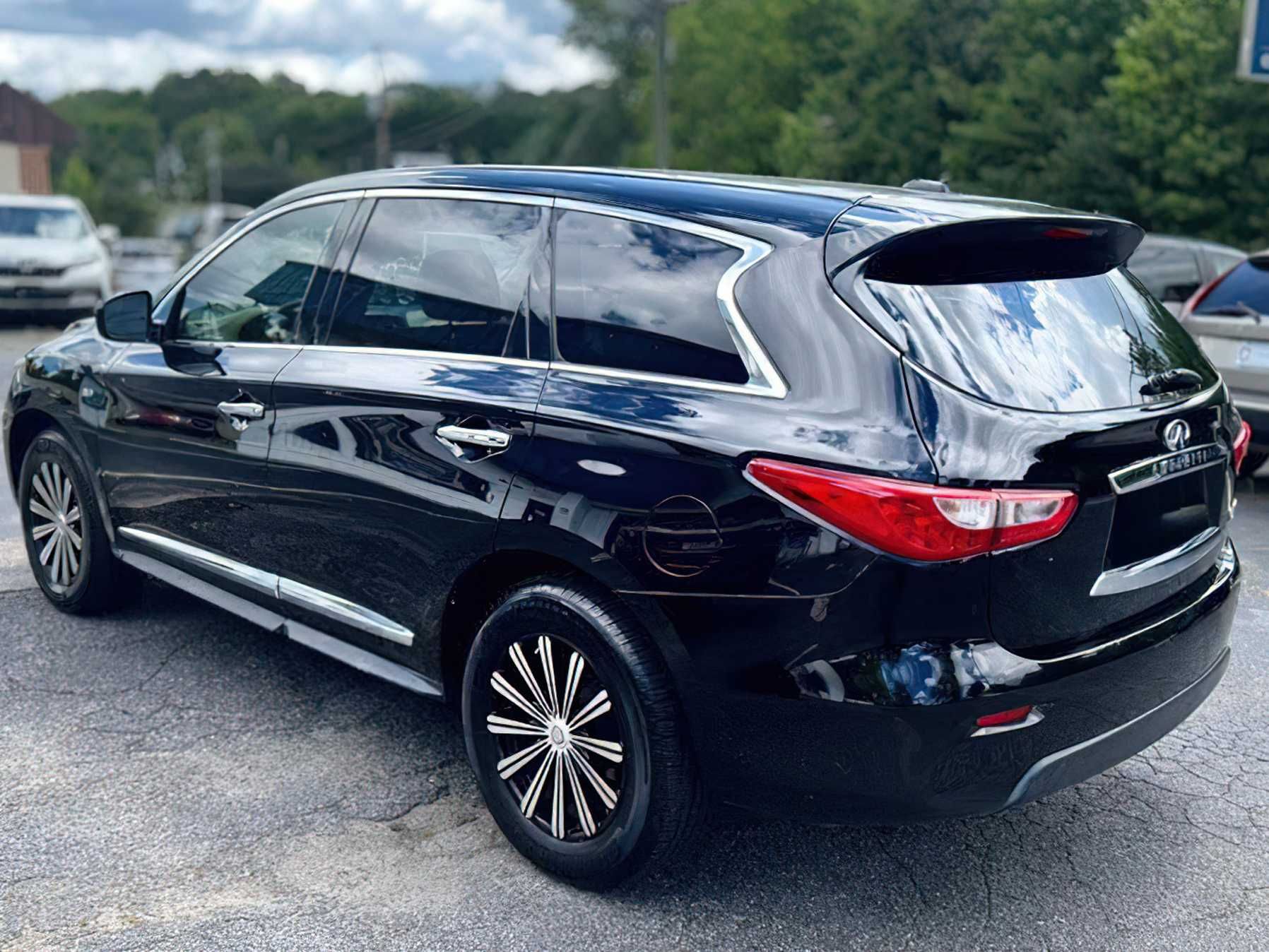 Infiniti Qx60      2015