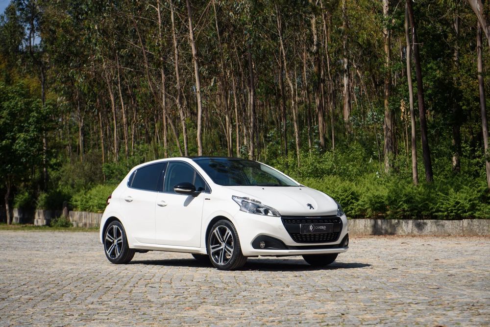 Peugeot 208 1.2 PureTech GT Line