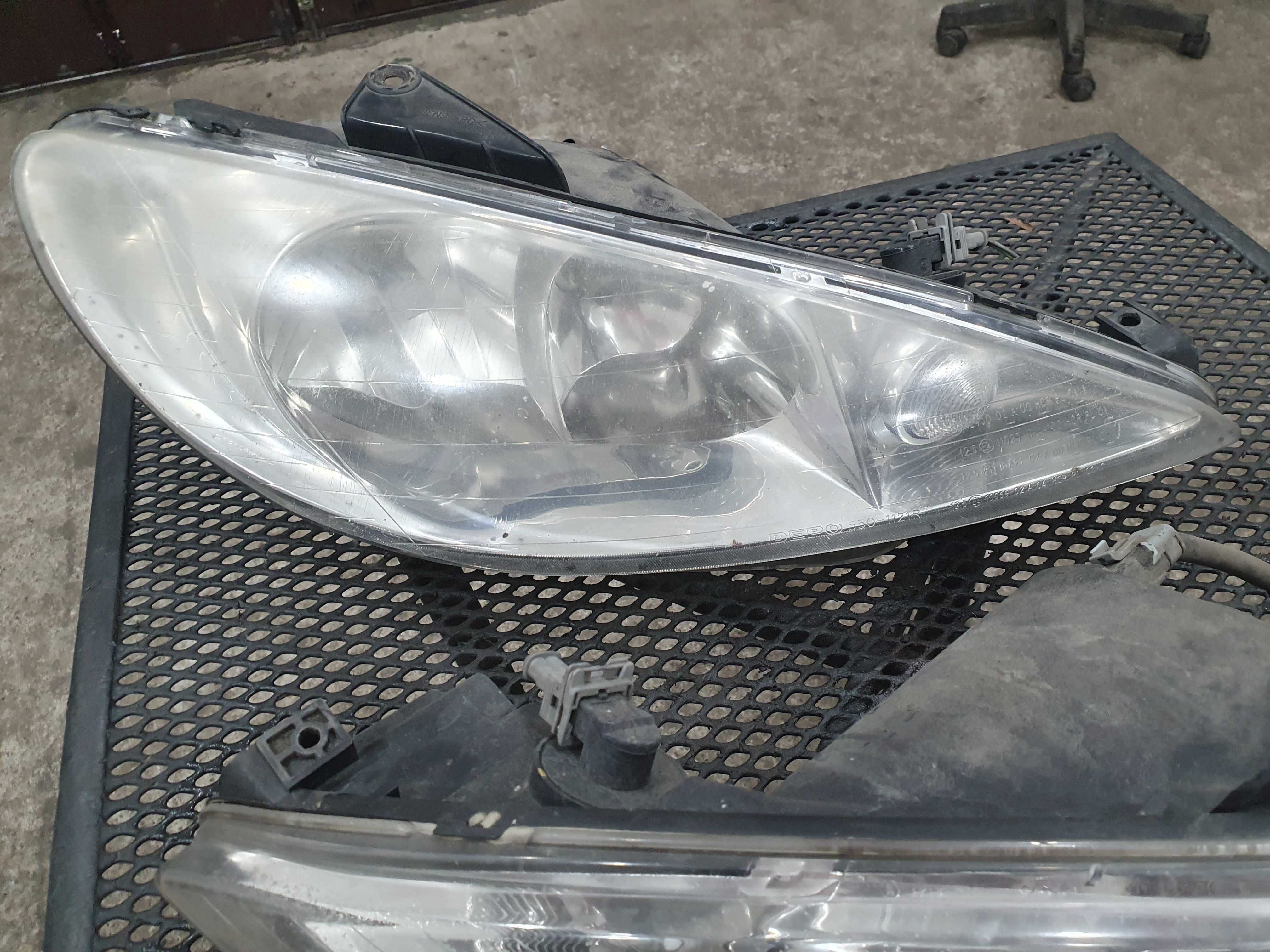 Lampa lampy przód przednie Peugeot 206 05 r komplet