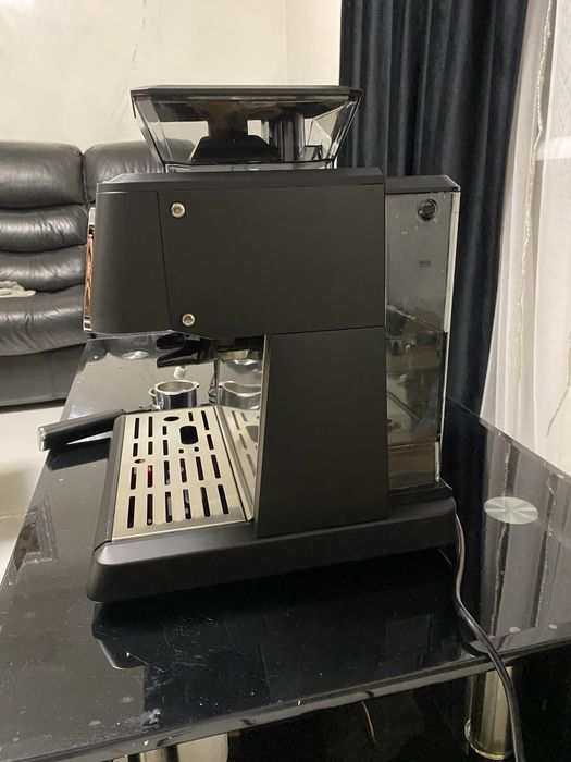 Кавоварка з млином з Німеччини Klarstein GrandPresso Touch 10046674