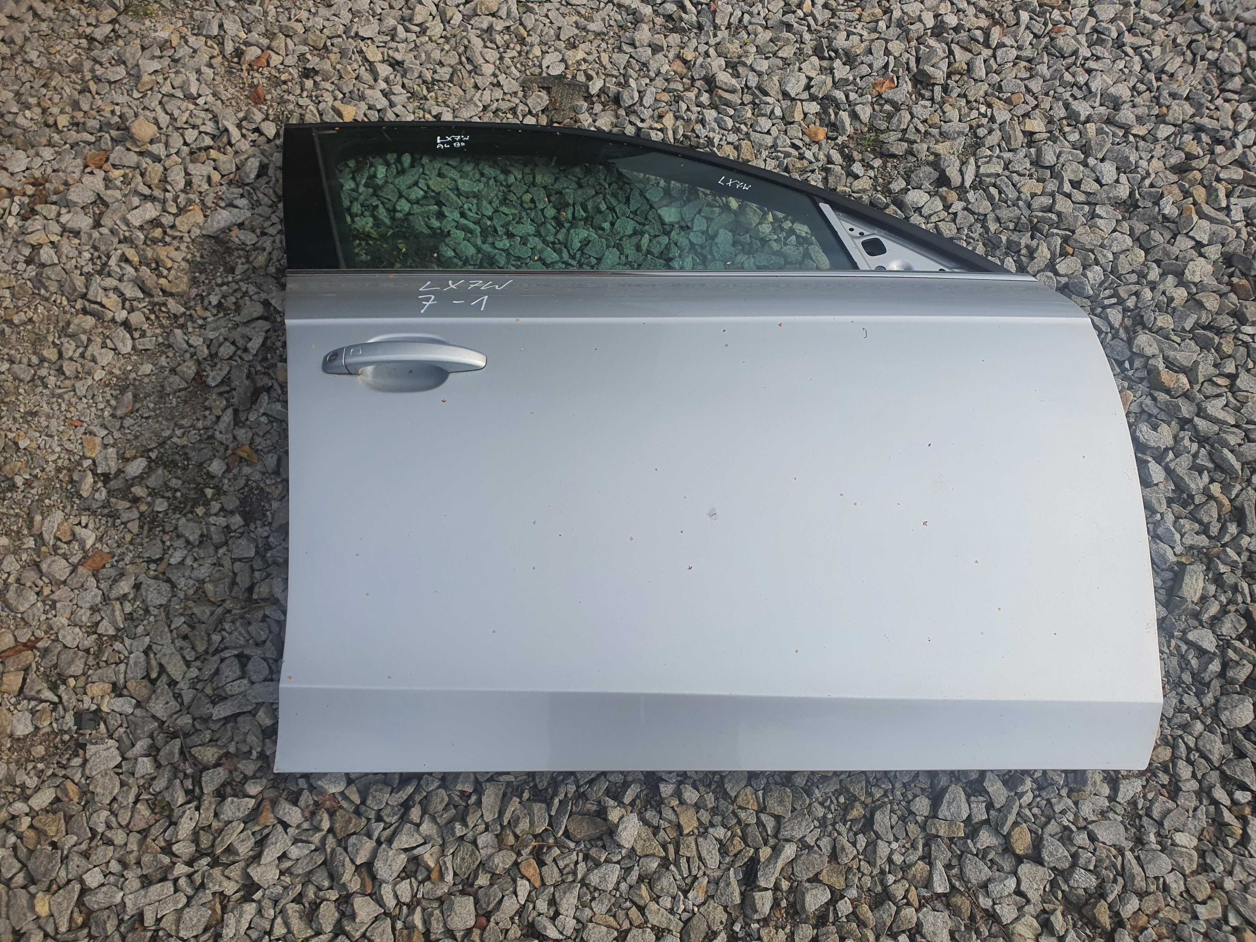 Audi A4 B8 8K drzwi prawy przód kolor LX7W 7-1 AL