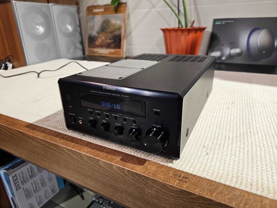 Ресивер Yamaha RX-E810