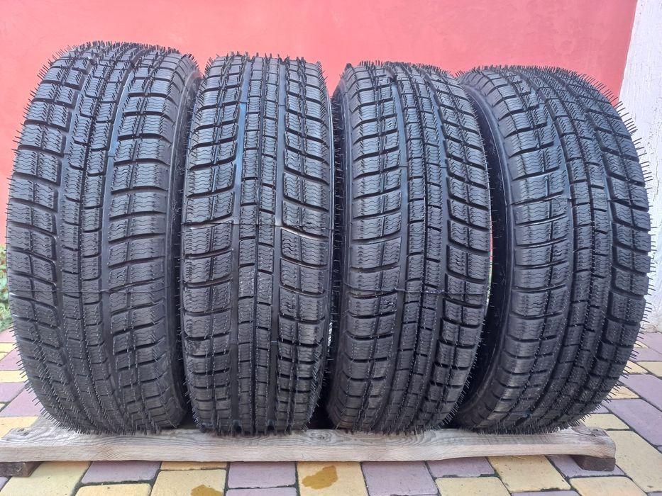 9+мм. 215/65/16 Tacomtir. Шини r16 Itali.