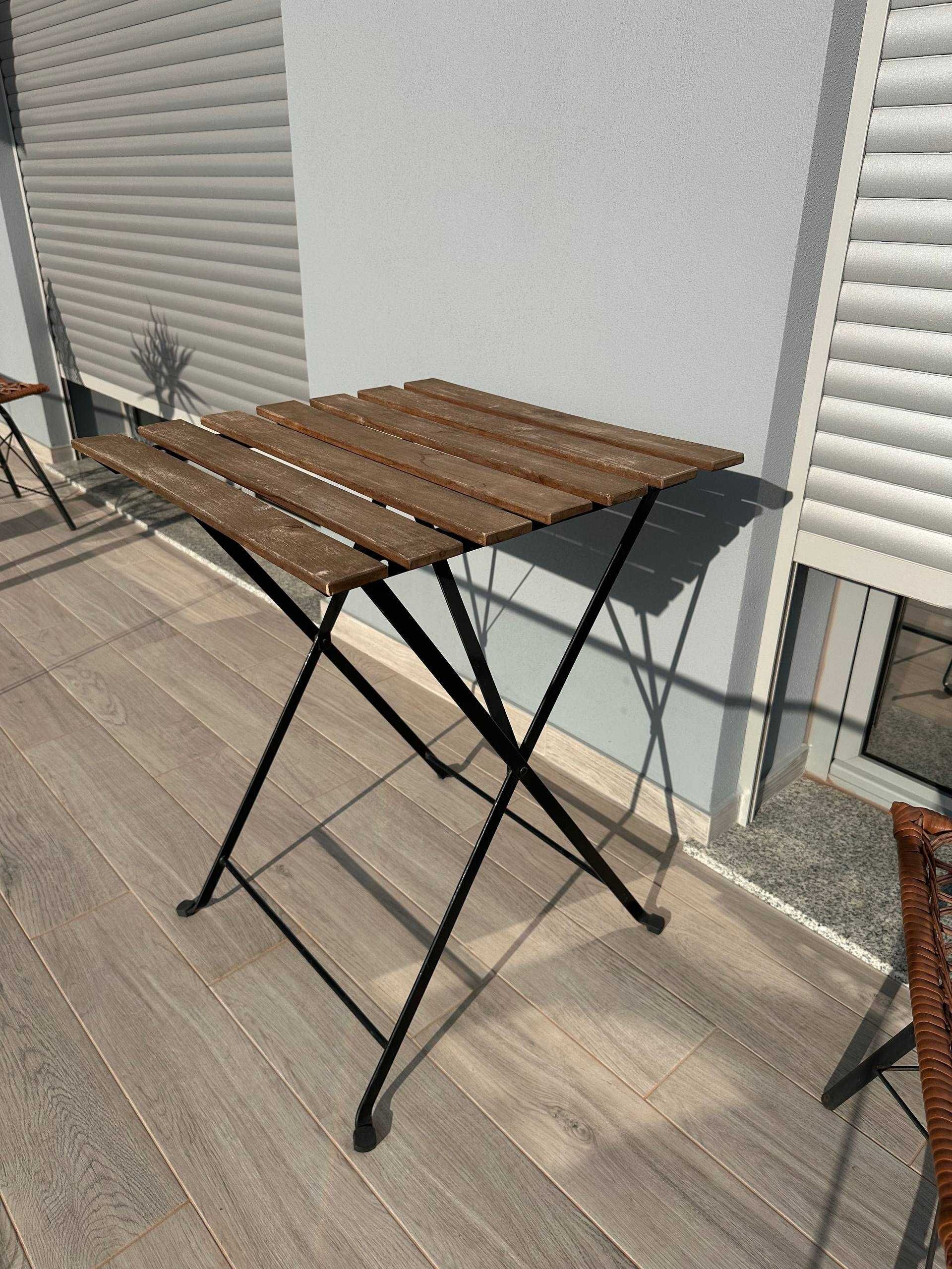 Conjunto Mesa e 2 Cadeiras de Exterior