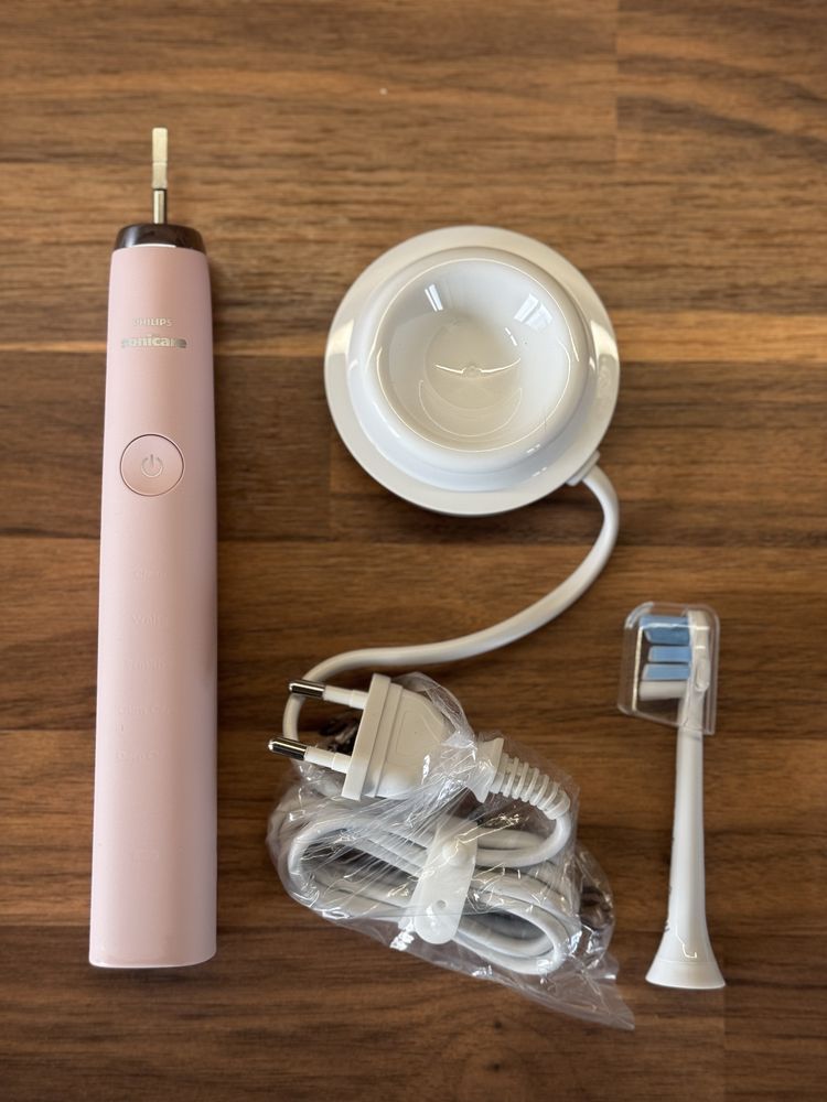 Szczoteczka soniczna Philips sonicare DiamondClean Nowa seria 9000
