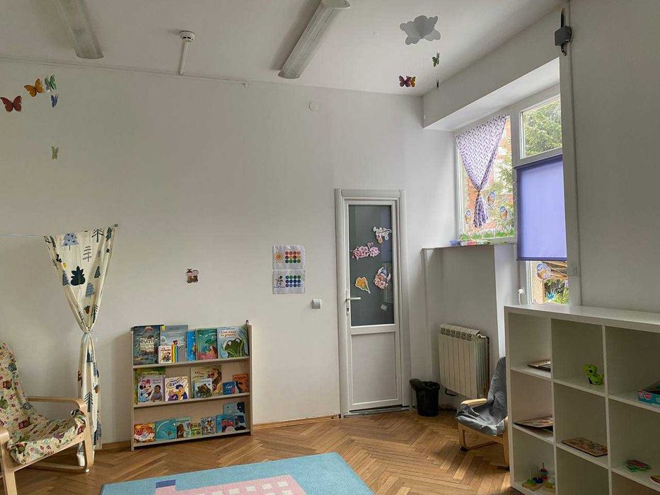 Оренда кімнати дит. простору, Сихів (р-н Довженка), доступно 4 кімнати